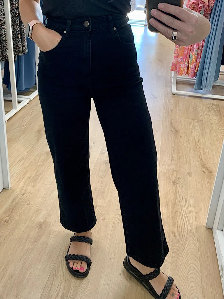 Belle Jeans ~ Black