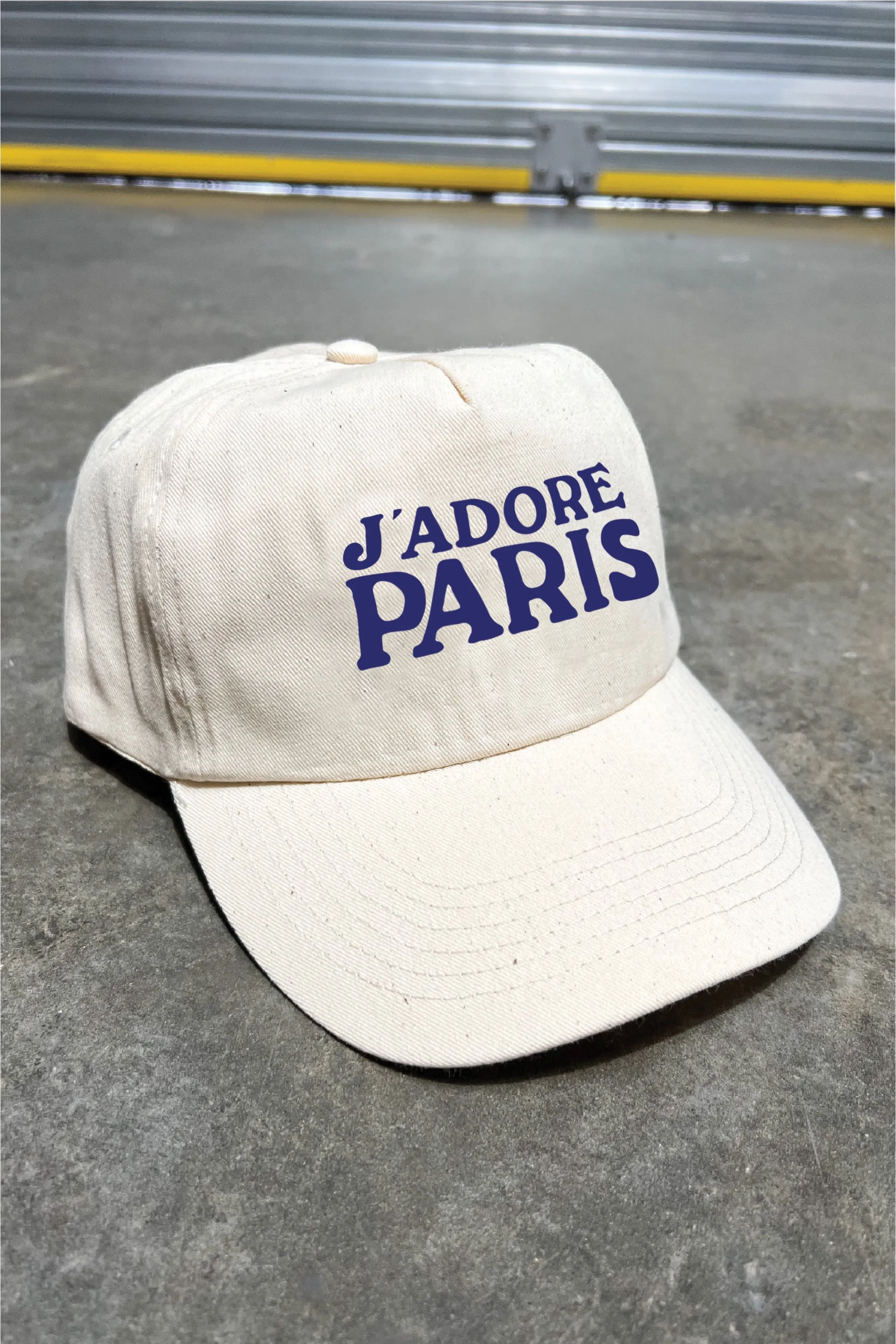 Jadore Paris stone printed cap