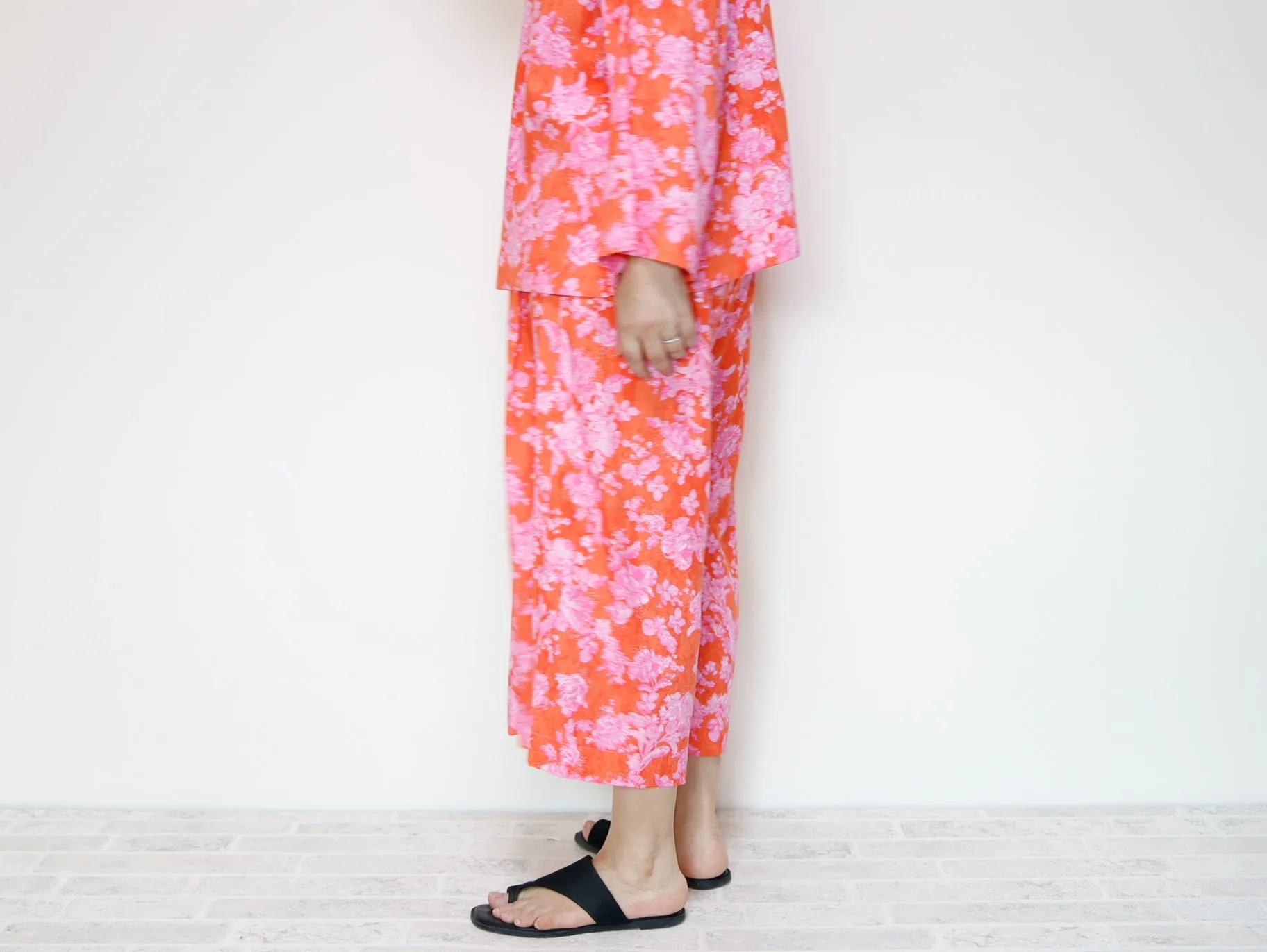 <P09R> GAUCHO FLOWER PRINTED LINEN