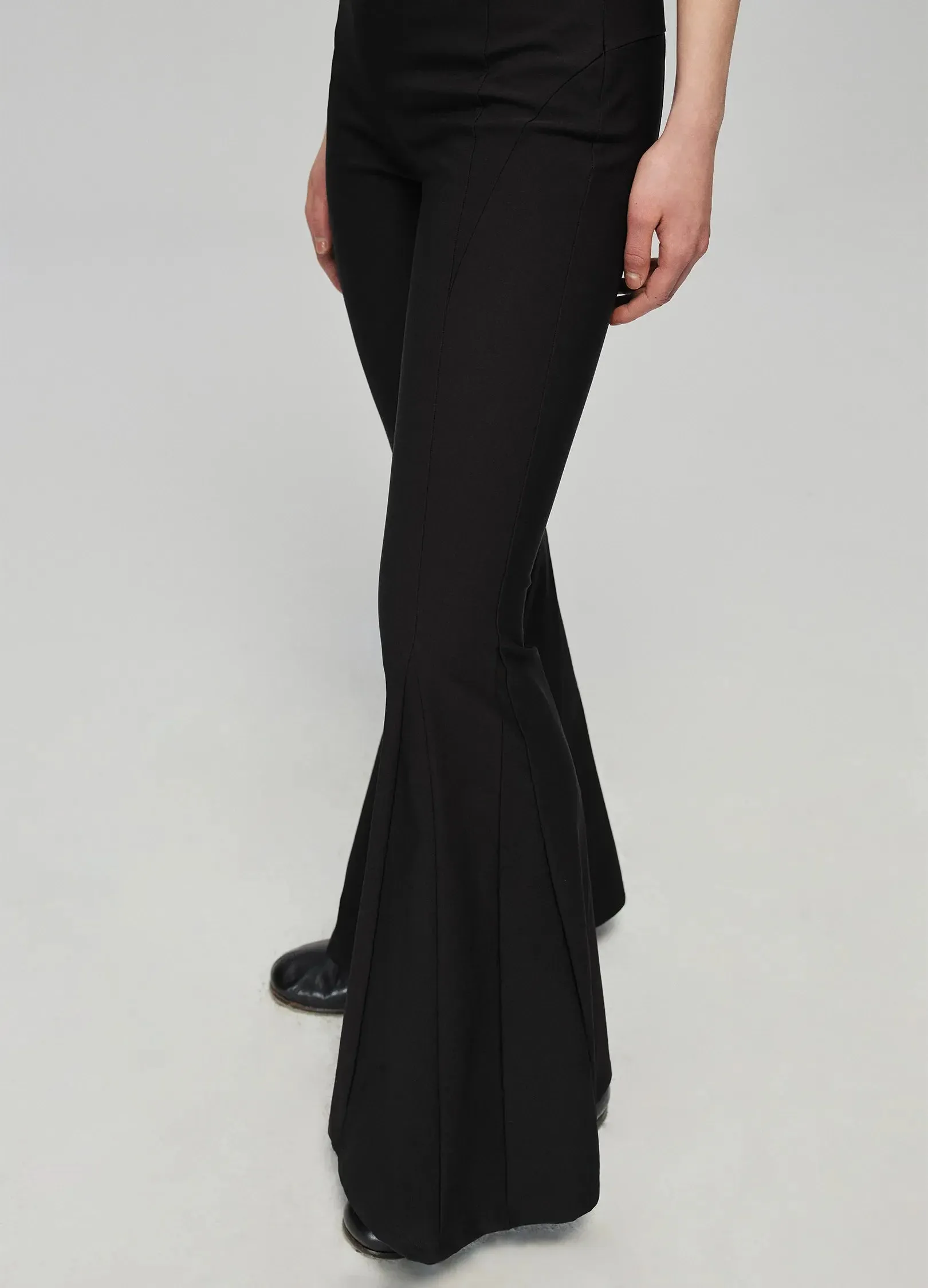 Slim Flared Elastic Trousers